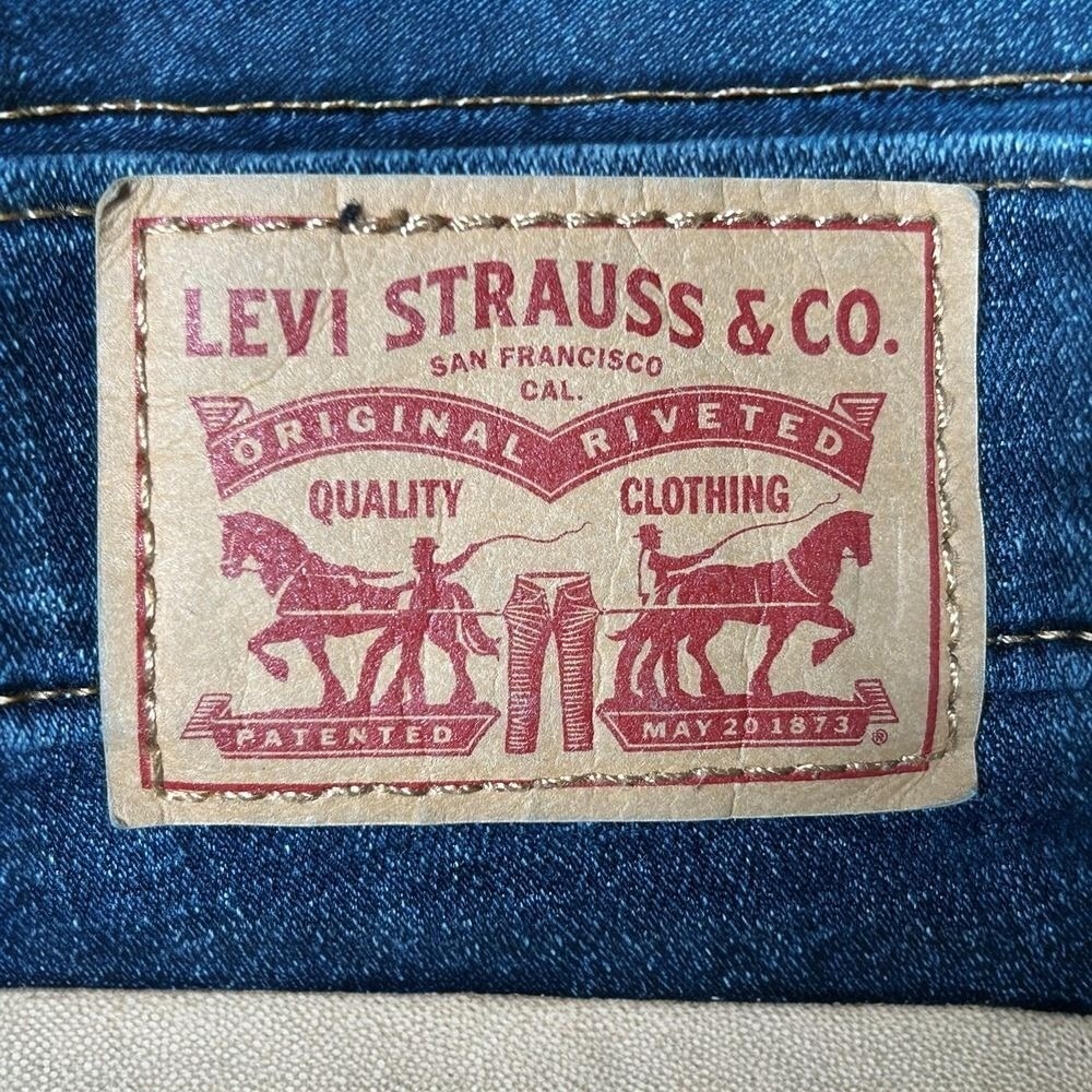 Levi's Classic Bootcut Jeans Women's Denim Pants Casual Wear Size 6 - Picture 5 of 7
